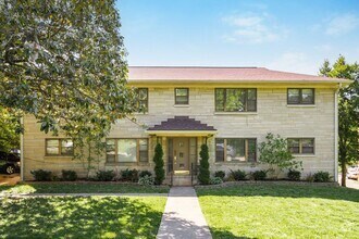 Building Photo - 2728 Riedling Dr