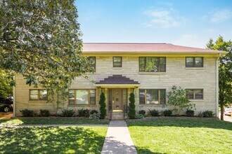 Building Photo - 2728 Riedling Dr