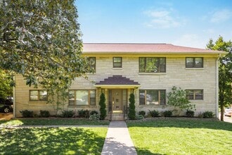 Building Photo - 2728 Riedling Dr