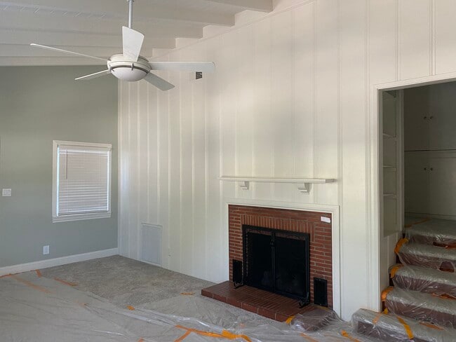 Building Photo - 2804 Mira Vista Dr