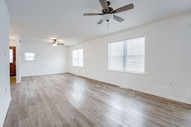Building Photo - 3236 Highland Ave