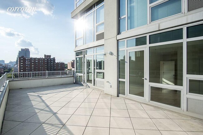 Foto del edificio - 2182 3rd Ave