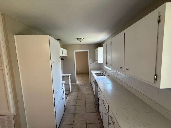 Foto del edificio - 1907 Oklahoma St