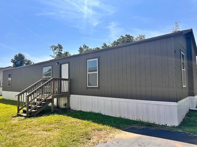 Building Photo - 2206 Fowlstown Rd