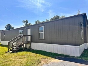 Building Photo - 2206 Fowlstown Rd