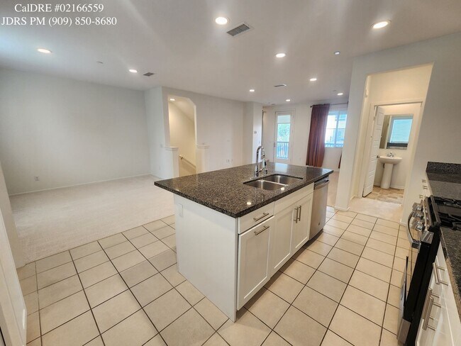 Building Photo - Rancho Cucamonga 3 Bedroom Home