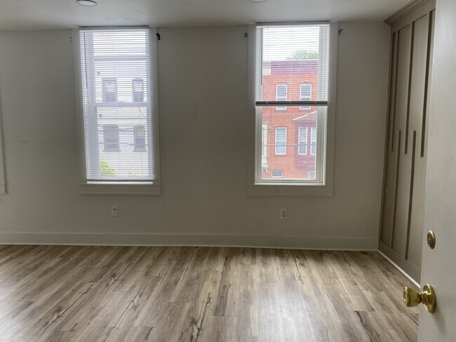 Foto del edificio - 11 E Walnut St