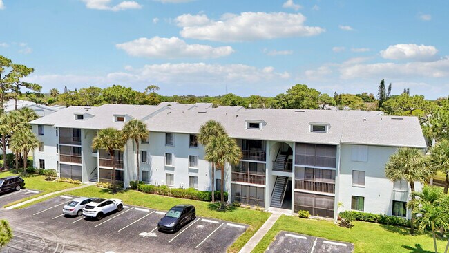 Building Photo - 3630 Alder Dr