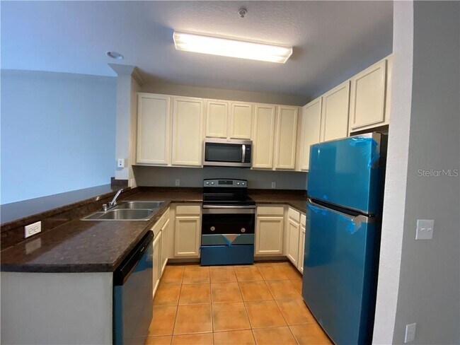 Foto del edificio - 14200 Avalon Rd