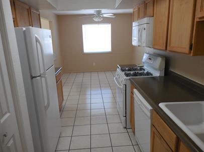 Building Photo - 3000 Hector Dr