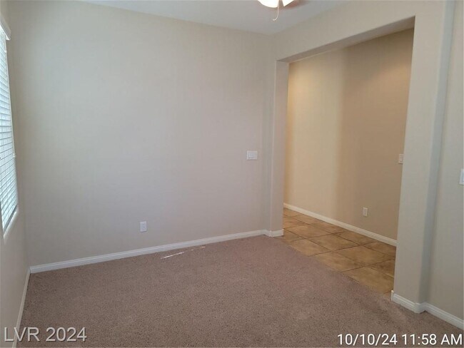Building Photo - WONDERFUL 2-STORY HOME IN THE SW!