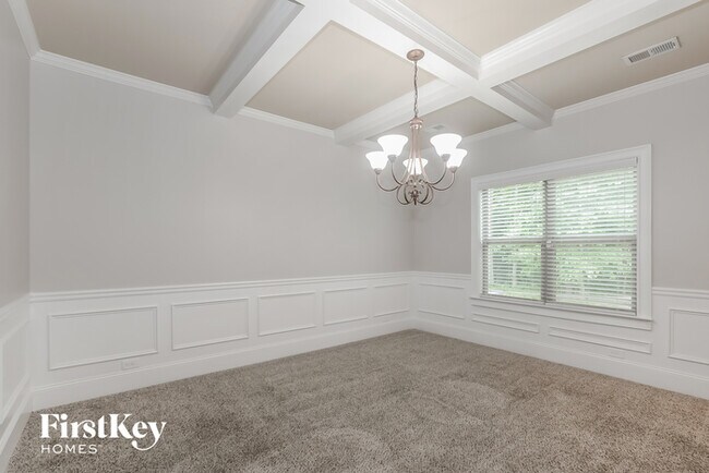 Foto del edificio - 394 Plymstock Dr