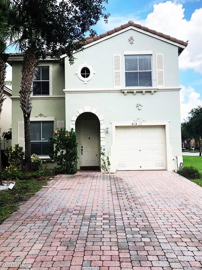 Foto del edificio - 3 br, 2.5 bath House - 4115 Meade Way