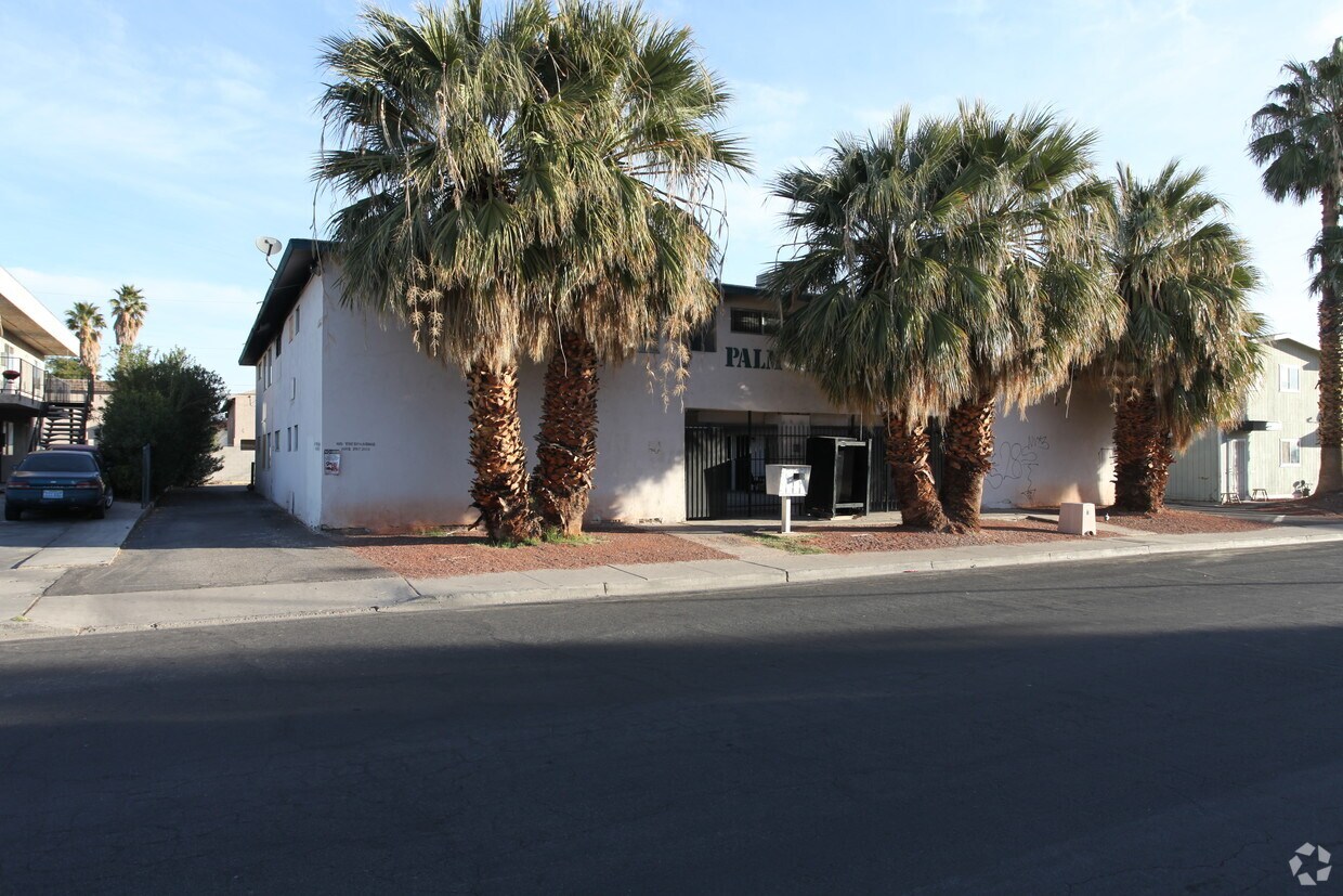 Building Photo - 2427 Clifford Ave