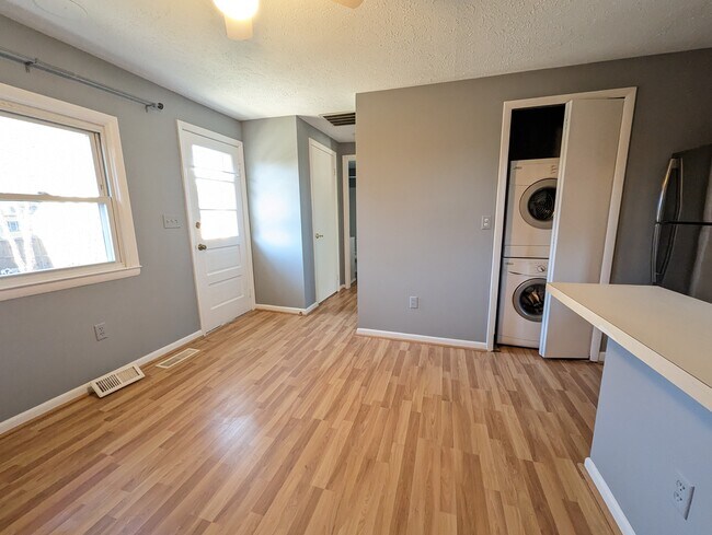 Foto del edificio - 906 Jackson St