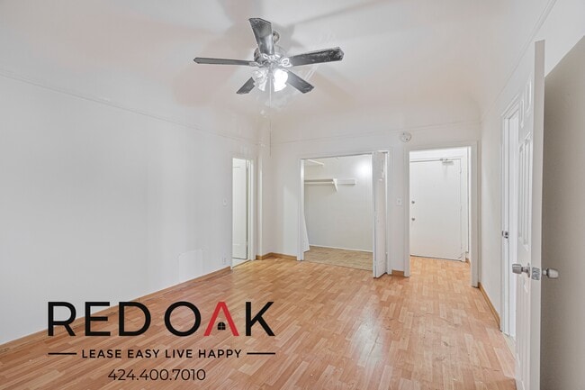 Building Photo - 400 S Kenmore Ave