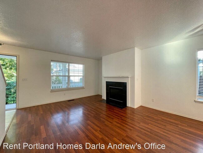 Foto del edificio - 3 br, 2 bath House - 2948 NE Lange Court