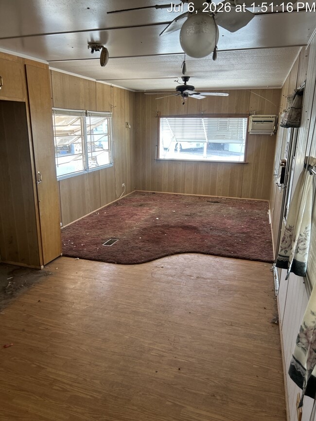 Building Photo - 800 W Apache Trail