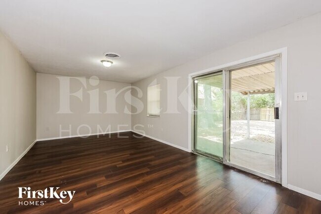 Foto del edificio - 5605 Odessa Ave