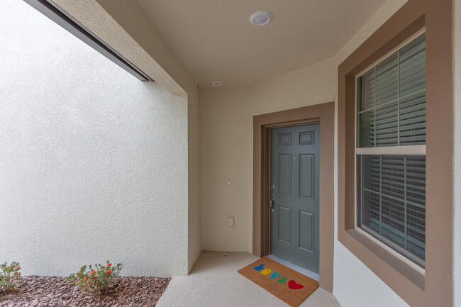 Building Photo - 473 Orchard Pass Ave