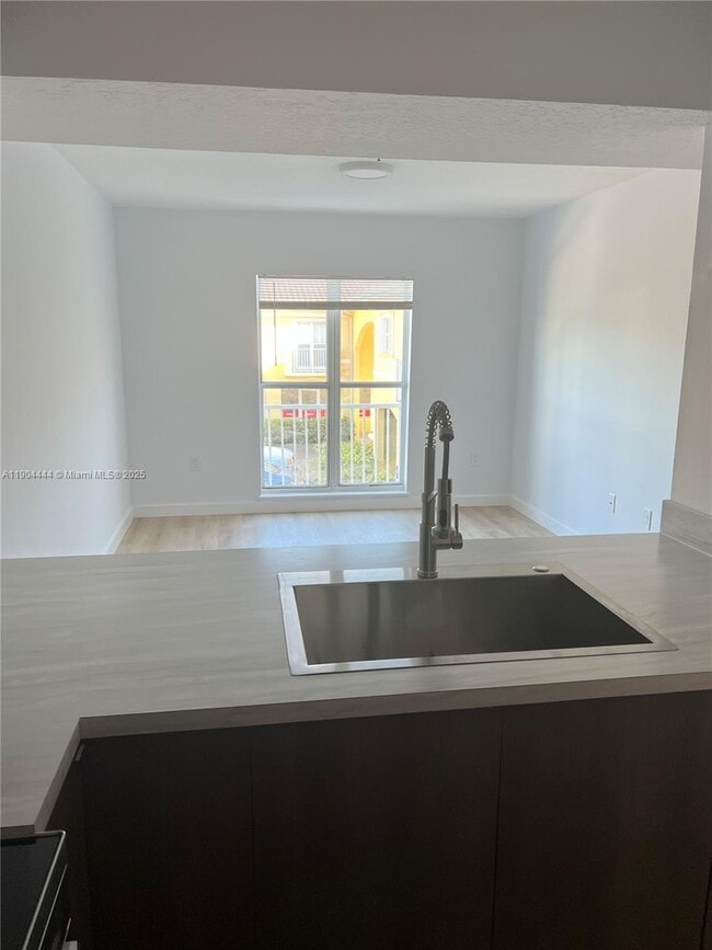 Foto del edificio - 9720 SW 184th St