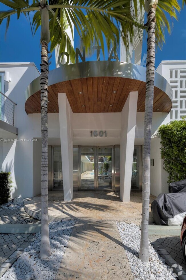 Building Photo - 1601 West Ave