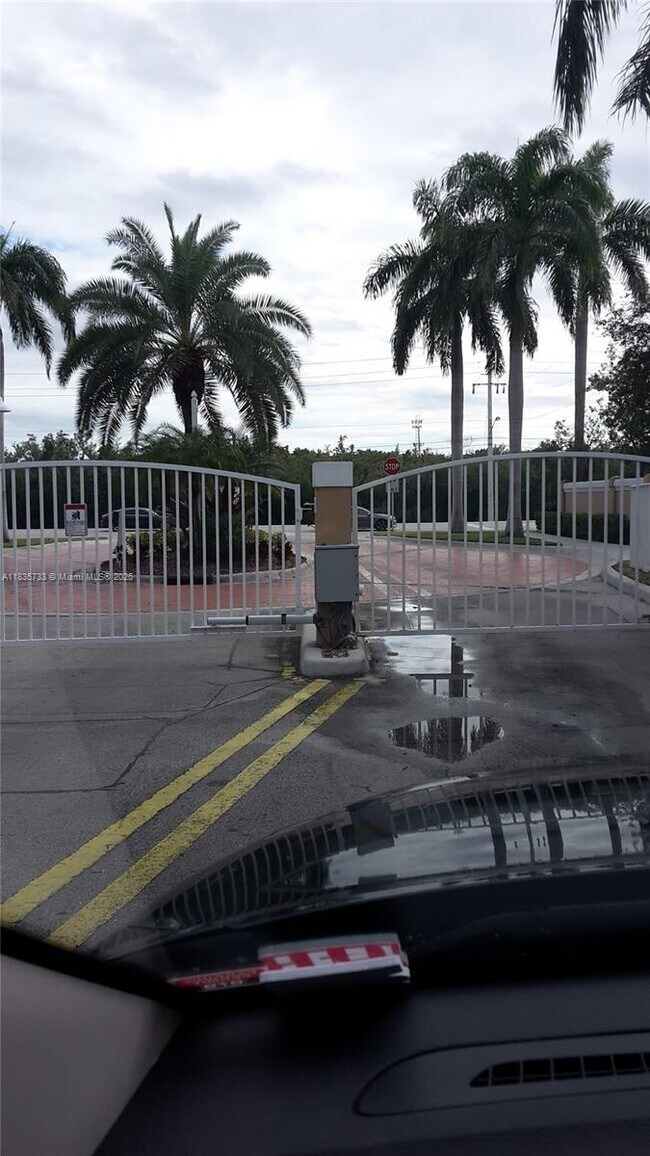 Foto del edificio - 509 E Sheridan St