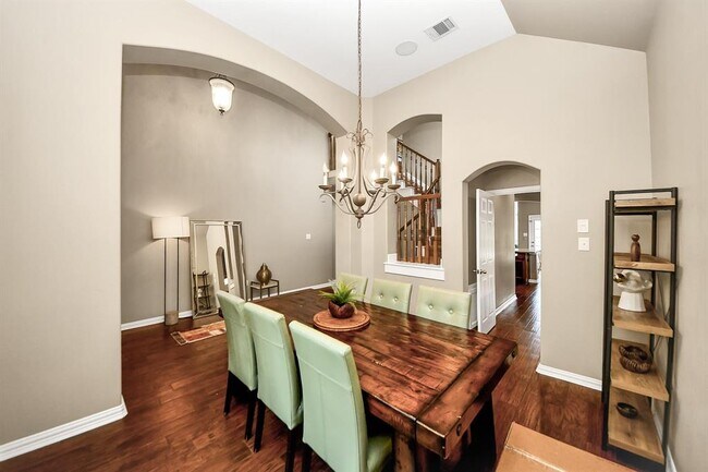 Building Photo - 26403 Bright Sky Ct