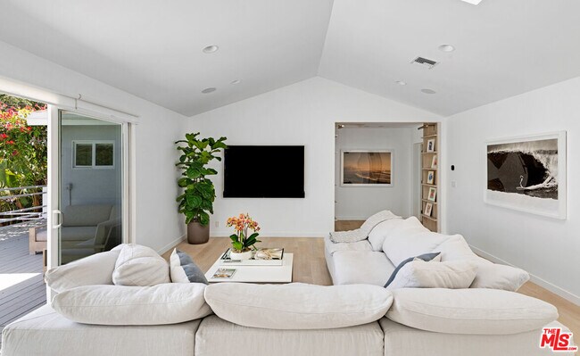 Foto del edificio - 6740 Wildlife Rd