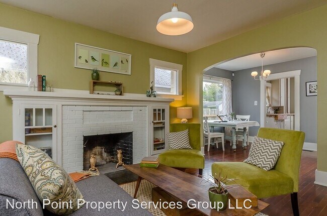Building Photo - 3 br, 1 bath House - 5112 N 39th St