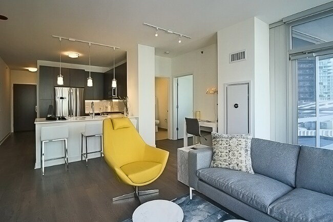 Foto del edificio - 455 N Park Dr