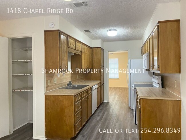 Foto del edificio - Chapel Road Area Duplex in Midway ISD