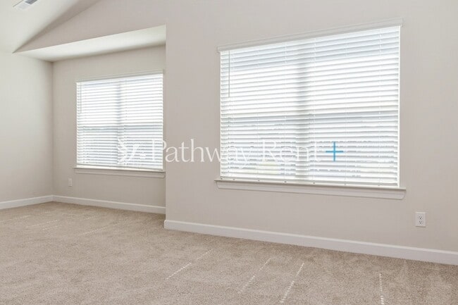 Building Photo - 2310 Nabali Wy
