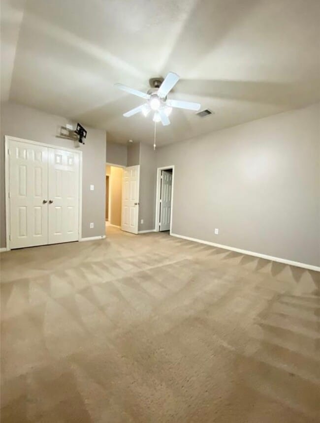 Foto del edificio - 1511 Village Townhome Dr