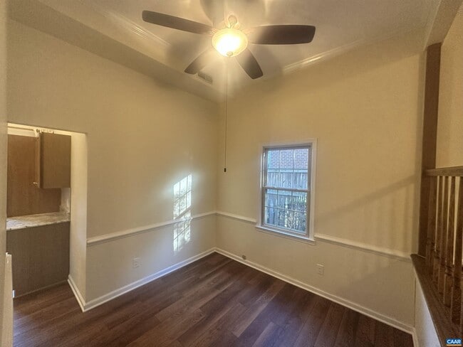 Foto del edificio - 933 Huntwood Ln