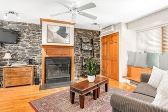 Building Photo - 1507 Av Argyle