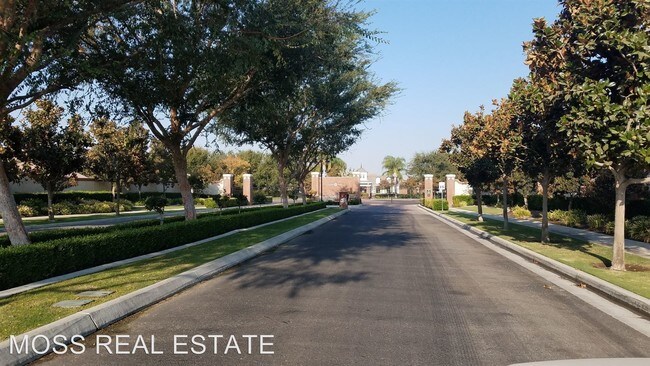 Building Photo - 3 br, 2 bath House - 14706 Beach Aster Dr
