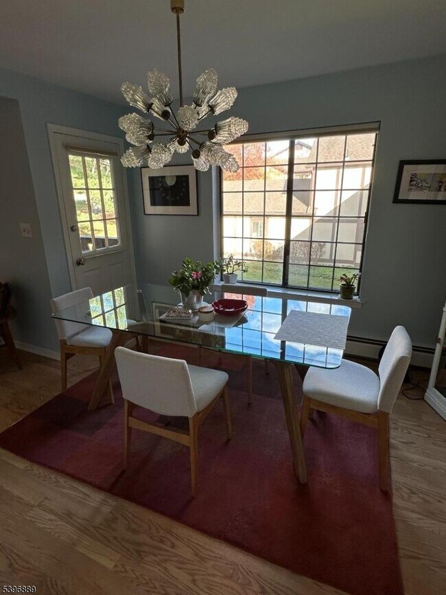 Foto del edificio - 4 Avon Ct