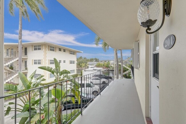 Foto del edificio - 450 Paradise Isle Blvd