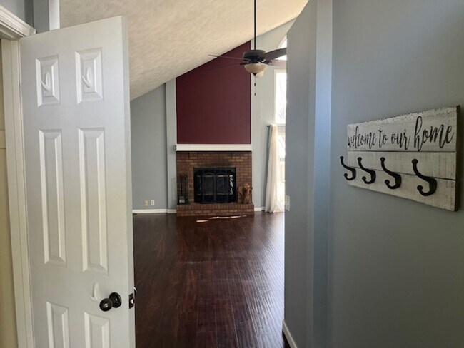 Foto del edificio - 5105 S 162nd St