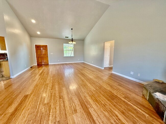 Foto del edificio - Unique Horse property with 2 units