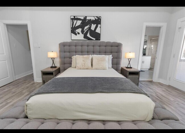 Foto del edificio - 4681 Bellfort Ave