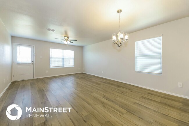 Foto del edificio - 2311 Alcantara Ave