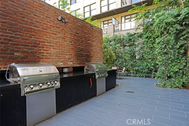 Foto del edificio - 460 S Spring St