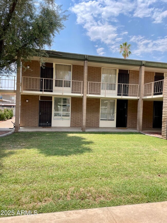 Building Photo - 3737 E Turney Ave