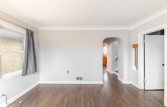 Foto del edificio - 5041 S Leamington Ave
