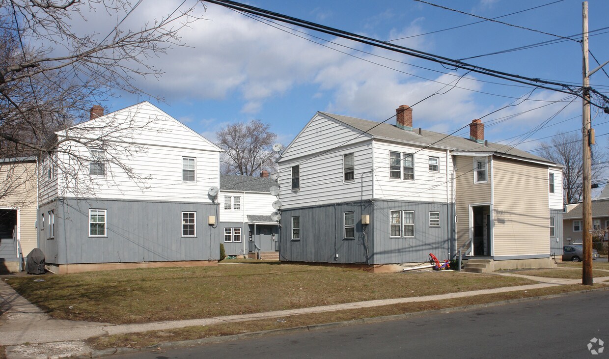 Building Photo - 355-363 New York Ave