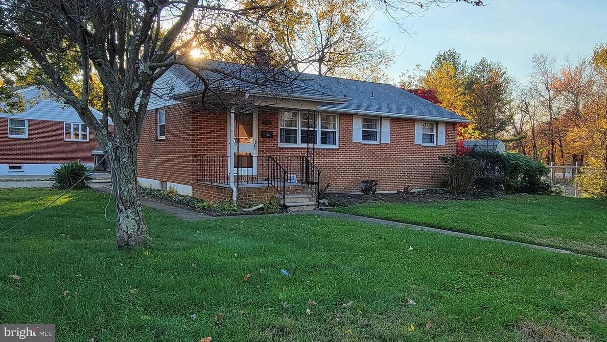 Primary Photo - 201 Maryland Ave