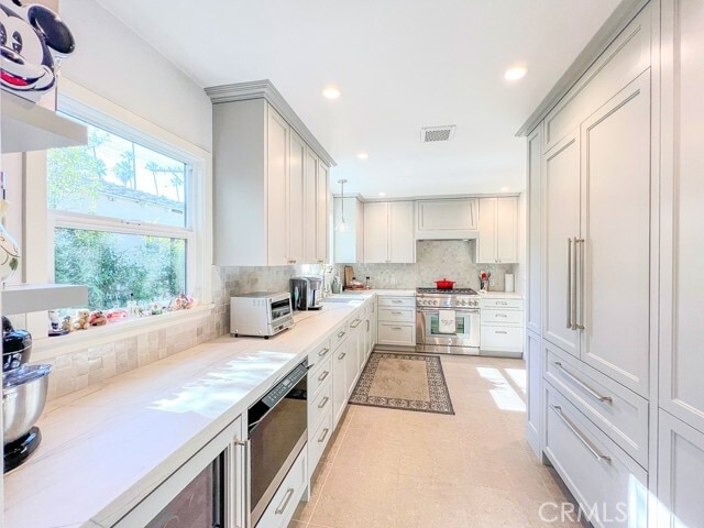 Building Photo - 4424 Ethel Ave