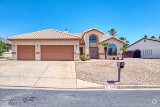Building Photo - 3107 E Pebble Beach Dr